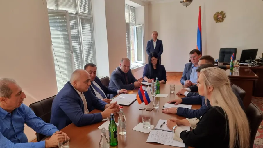 Делегация Нижегородской области посетила Вайоцдзорскую область Республики Армения