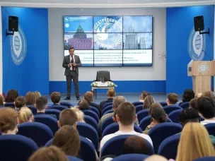 Павел Шевцов провел встречу с будущими международниками в Нижнем Новгороде