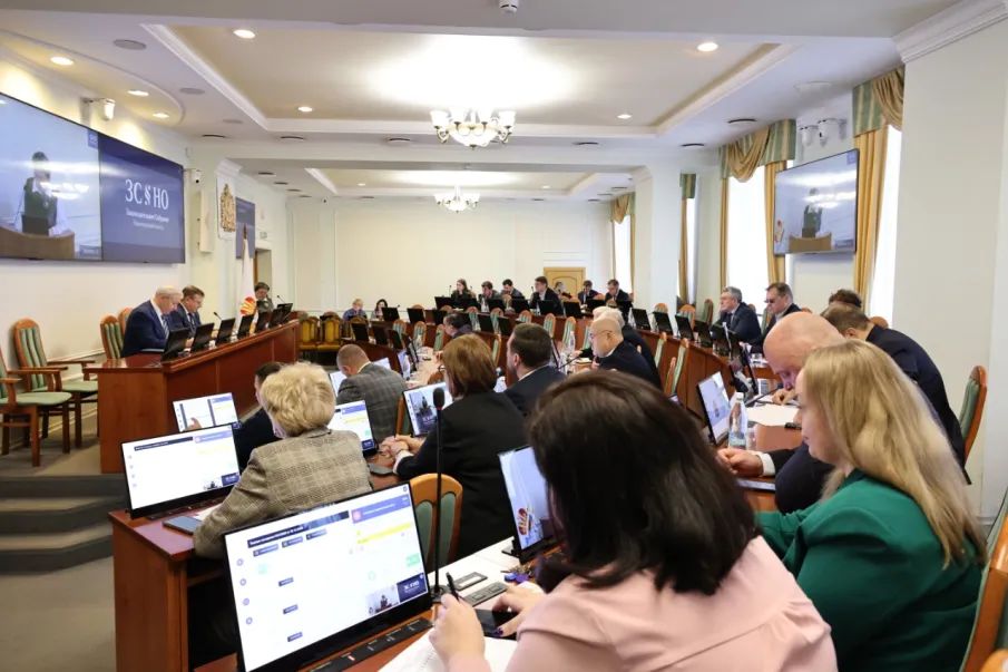 Законопроекты об утверждении соглашений о сотрудничестве нижегородского правительства с регионами Узбекистана обсудили на комитете по экономик