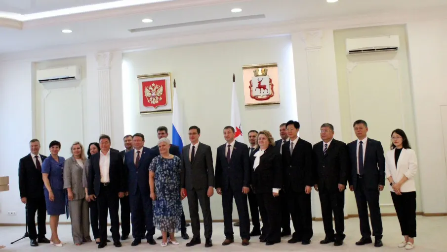 Юрий Шалабаев встретился с делегациями городов-побратимов и партнеров, прибывшими в Нижний Новгород для участия в праздновании Дня города