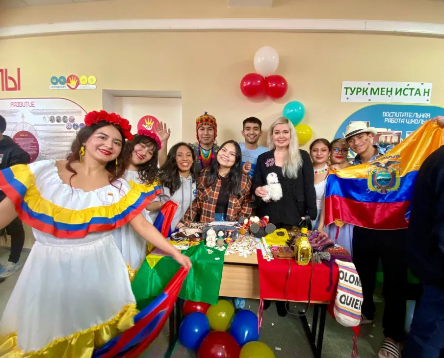 Международная выставка-ярмарка национальных культур «Lobachevsky UniverSum 2:0» состоялась в Нижнем Новгороде