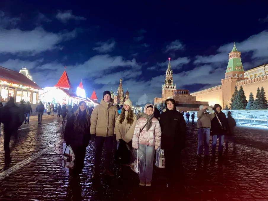 Юные дипломаты из Нижегородской области погрузились в мир международный связей в Москве