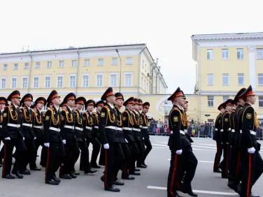 В военном параде 9 мая вновь приняли участие воспитанники Минского Суворовского военного училища
