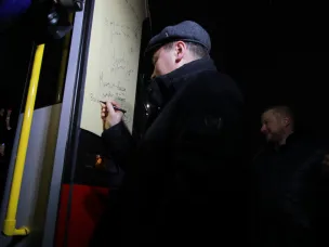 Глеб Никитин и Роман Головченко проехали на новом трамвае «МиНиН» совместного российско-белорусского производства