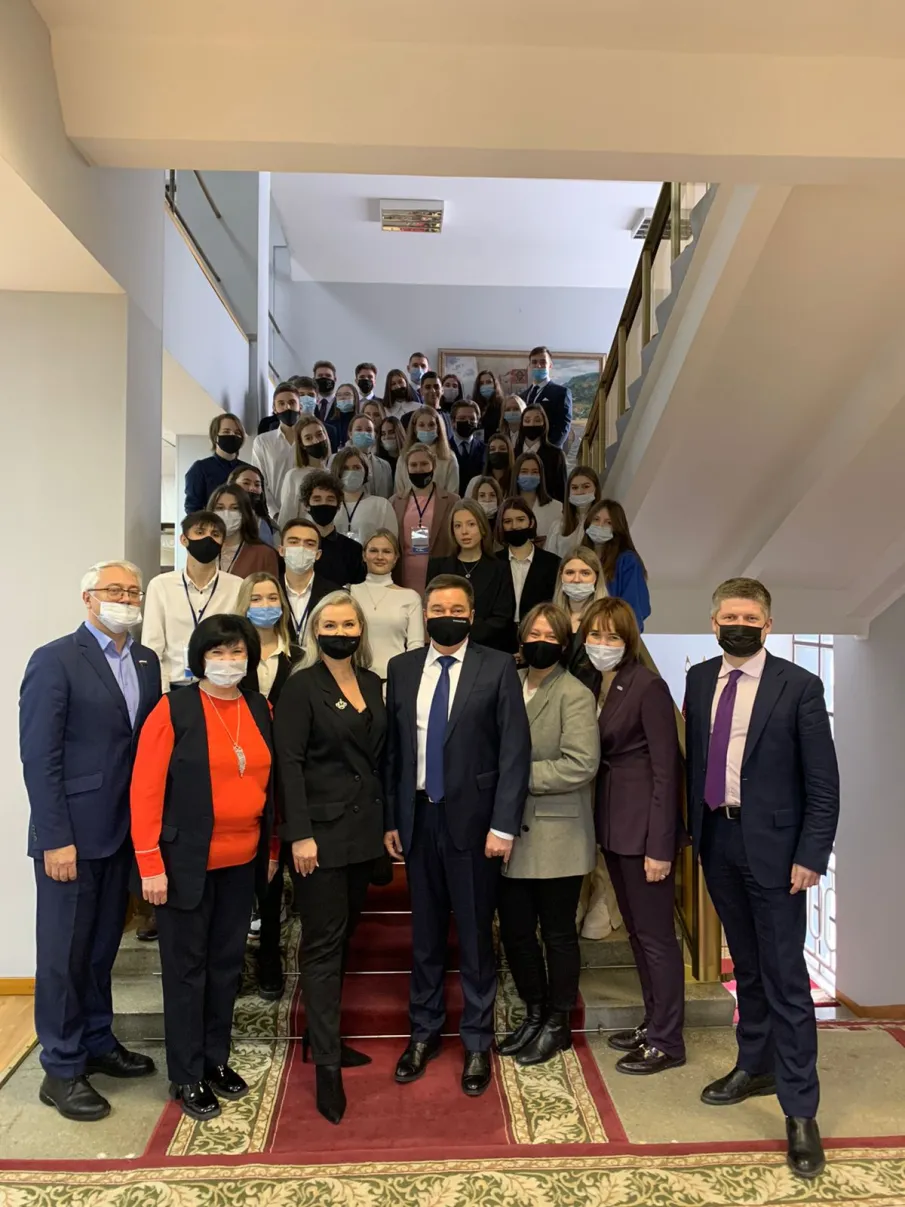 В Нижнем Новгороде состоялся первый выпуск «Школы юного дипломата» 2021 года