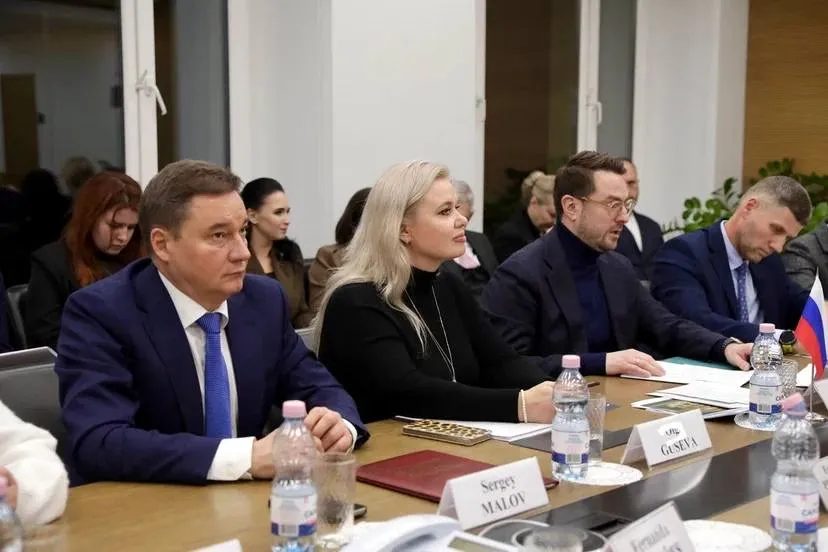 Олег Беркович обсудил перспективы расширения культурного и образовательного сотрудничества с делегацией Бразилии