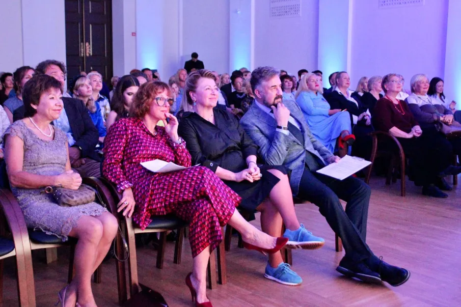 Немецкий мастер Хильдегард Гюнцель презентовала уникальную куклу в Нижнем Новгороде