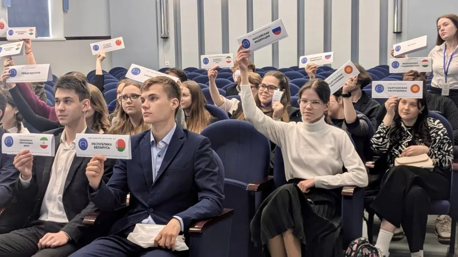 В НГЛУ имени Н.А. Добролюбова состоялась игра «Нижегородская модель ШОС»