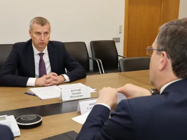 Глеб Никитин провел встречу с Чрезвычайным и Полномочным Послом Республики Беларусь в РФ Дмитрием Крутым