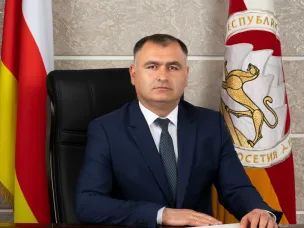 Президент Республики Южная Осетия Алан Эдуардович Гаглоев отмечает свой День рождения