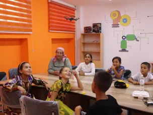 Около 500 школьников Бухарской области Узбекистана побывали на занятиях в нижегородском мобильном «Кванториуме»