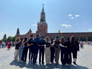 Выпускники «Школы юного дипломата» посетили ведущие ведомства России в рамках ознакомительной поездки в Москву