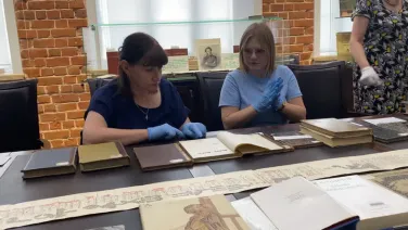 В Нижегородском кремле состоялось торжественное закрытие Курсов повышения квалификации для преподавателей русского языка и литературы из числа соотечественников, проживающих за рубежом. Мероприятие впервые проводилось в Нижнем Новгороде